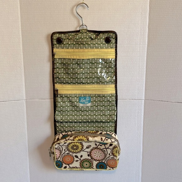 Fossil Handbags - Fossil Key-Per makeup, cosmetics toiletry hanging bag.